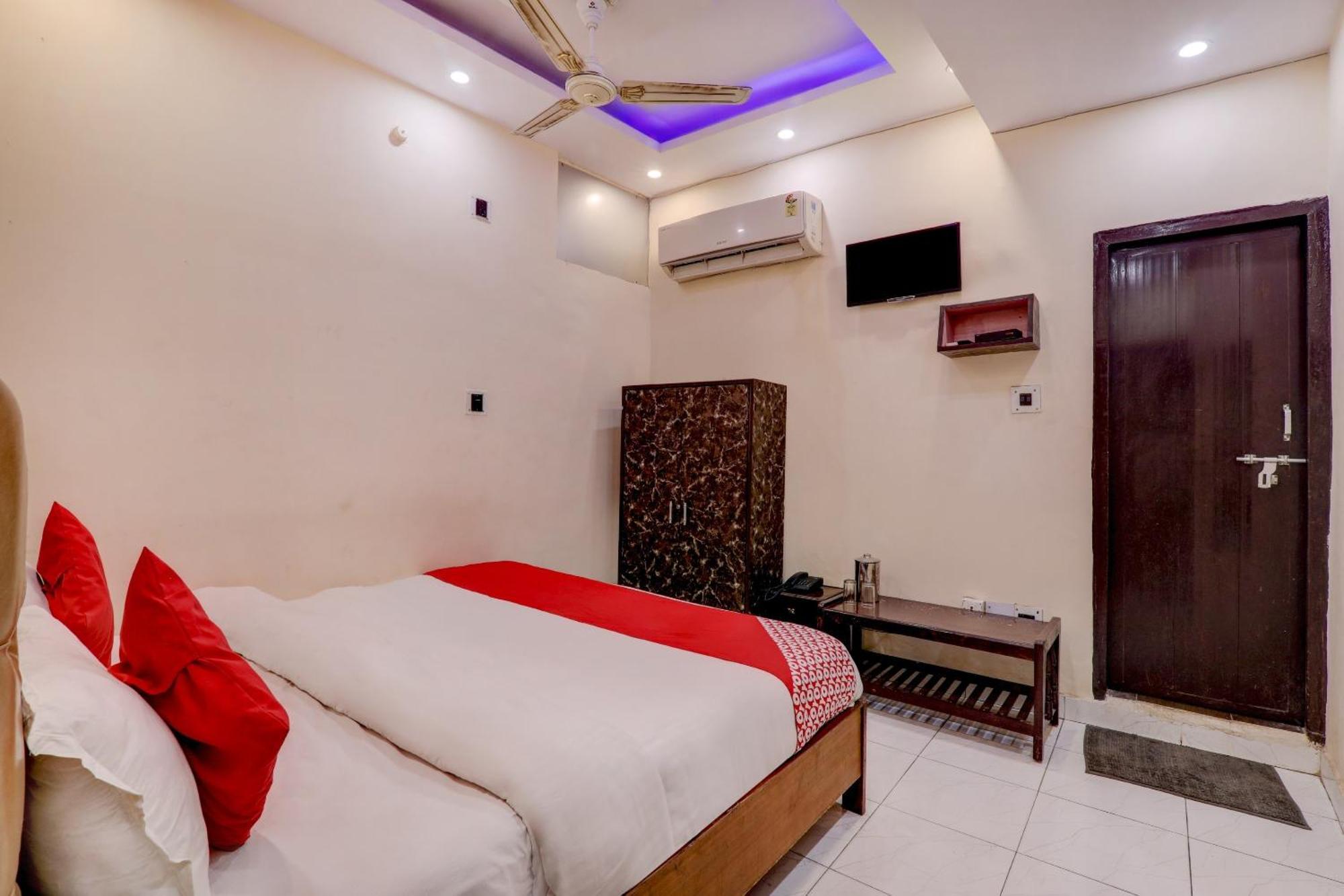 Hotel O Moon Palace Near Sahara Ganj Mall Lucknow Esterno foto